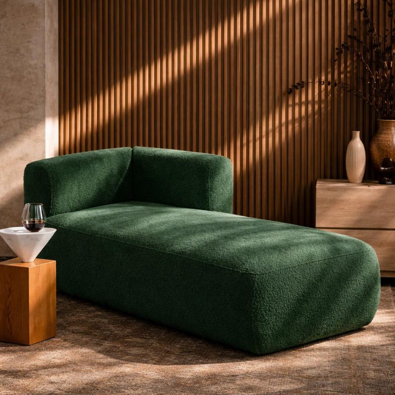 Cream Bouclé Chaise Lounge – Sculptural Modern Sofa for Relaxing