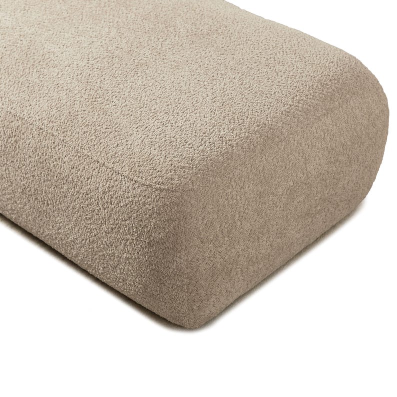 Cream Bouclé Chaise Lounge – Sculptural Modern Sofa for Relaxing
