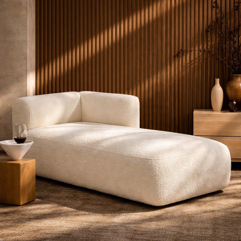 Cream Bouclé Chaise Lounge – Sculptural Modern Sofa for Relaxing