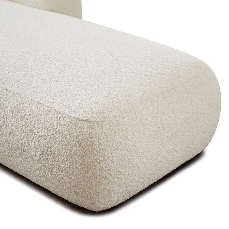 Cream Bouclé Chaise Lounge – Sculptural Modern Sofa for Relaxing